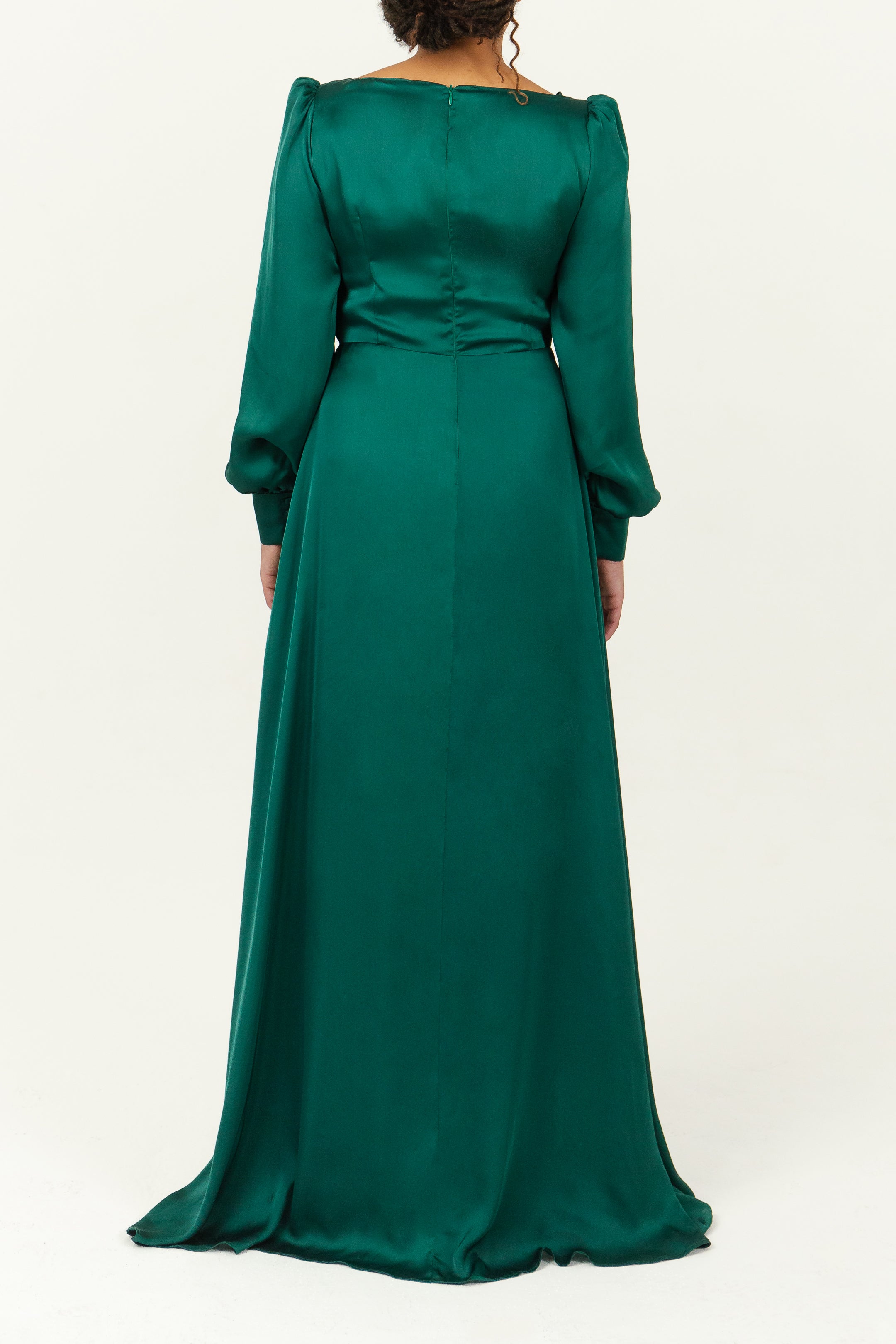 JEANNE - Robe longue à col bateau en satin, view 4