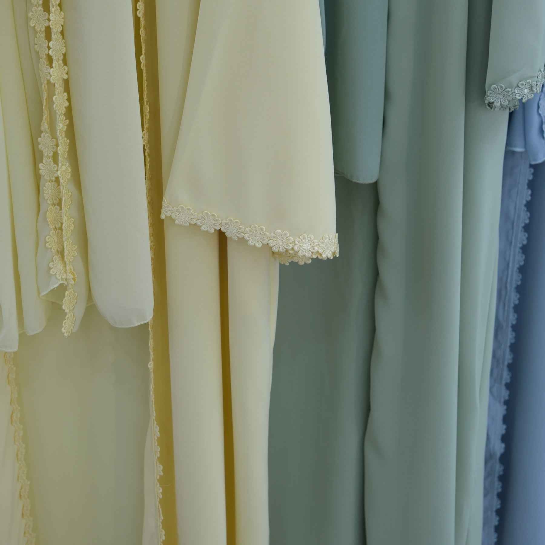 Yasmera Minimal Nida Abaya & Hijab Set, view 6