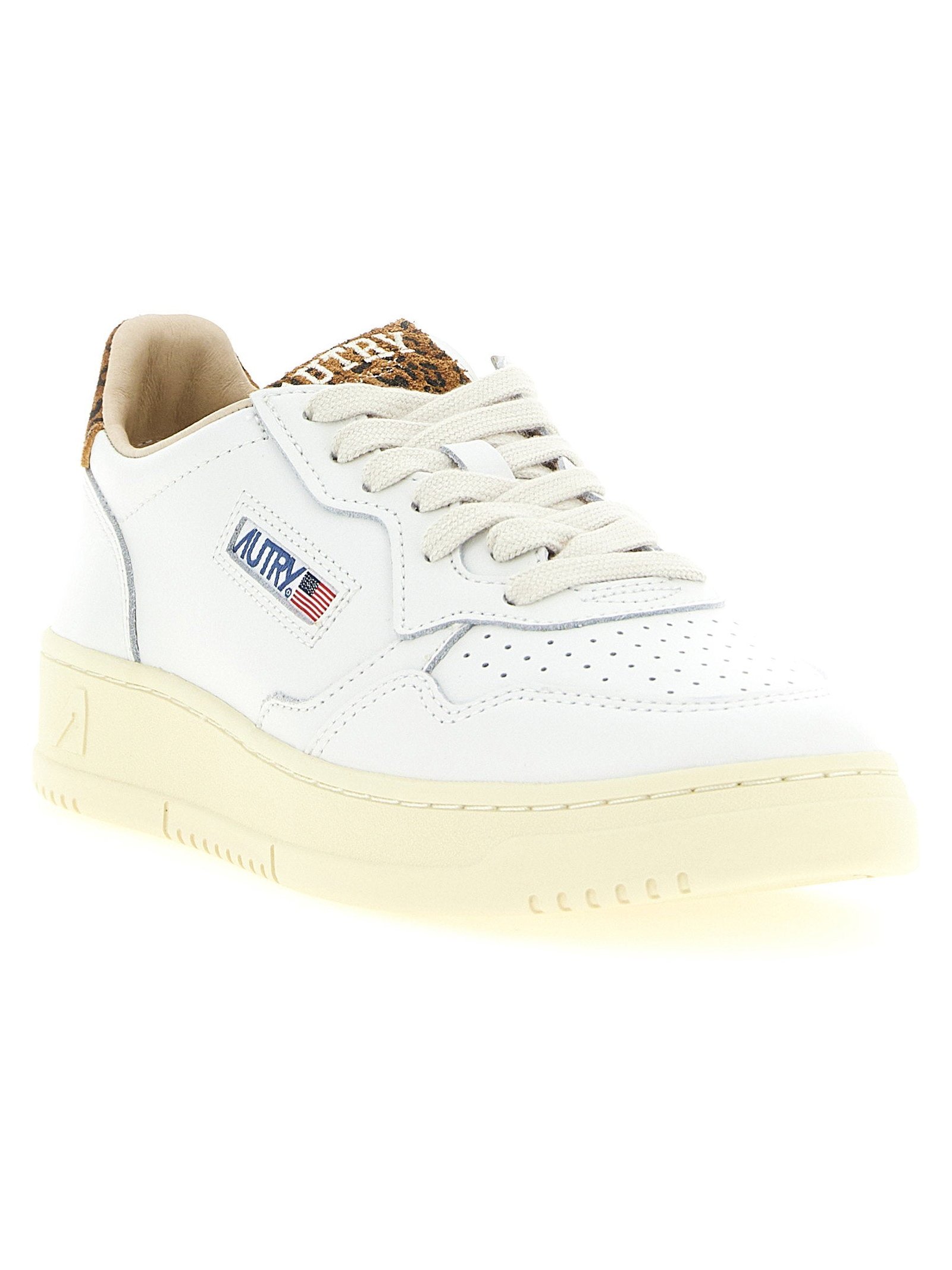 Autry Medalist Low Sneaker — White, view 2