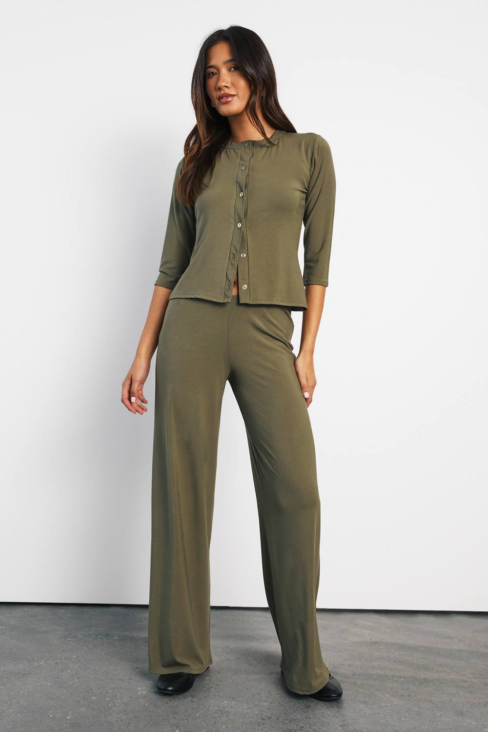 boohoo Women's 3/4 Sleeve Button Through Top & Trouser Coord in Khaki by boohoo