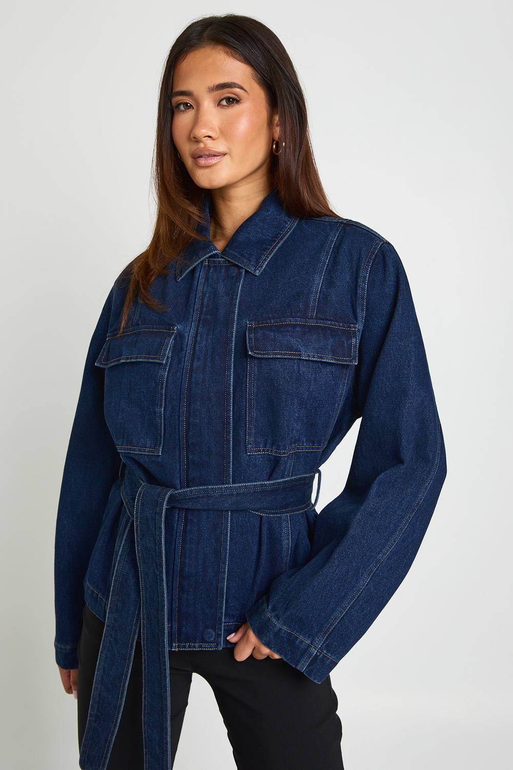 boohoo Women's Belted Denim Utility Jacket in Indigo by boohoo