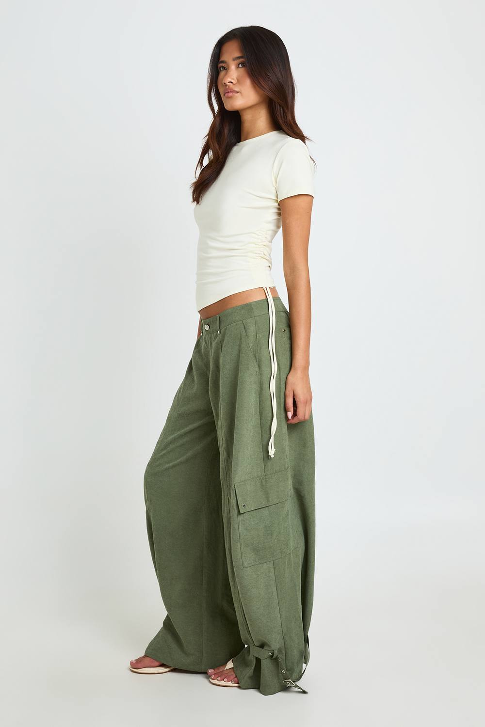 boohoo Women's Buckle Hem Detail Trousers in Khaki | Size: 10 | Woven