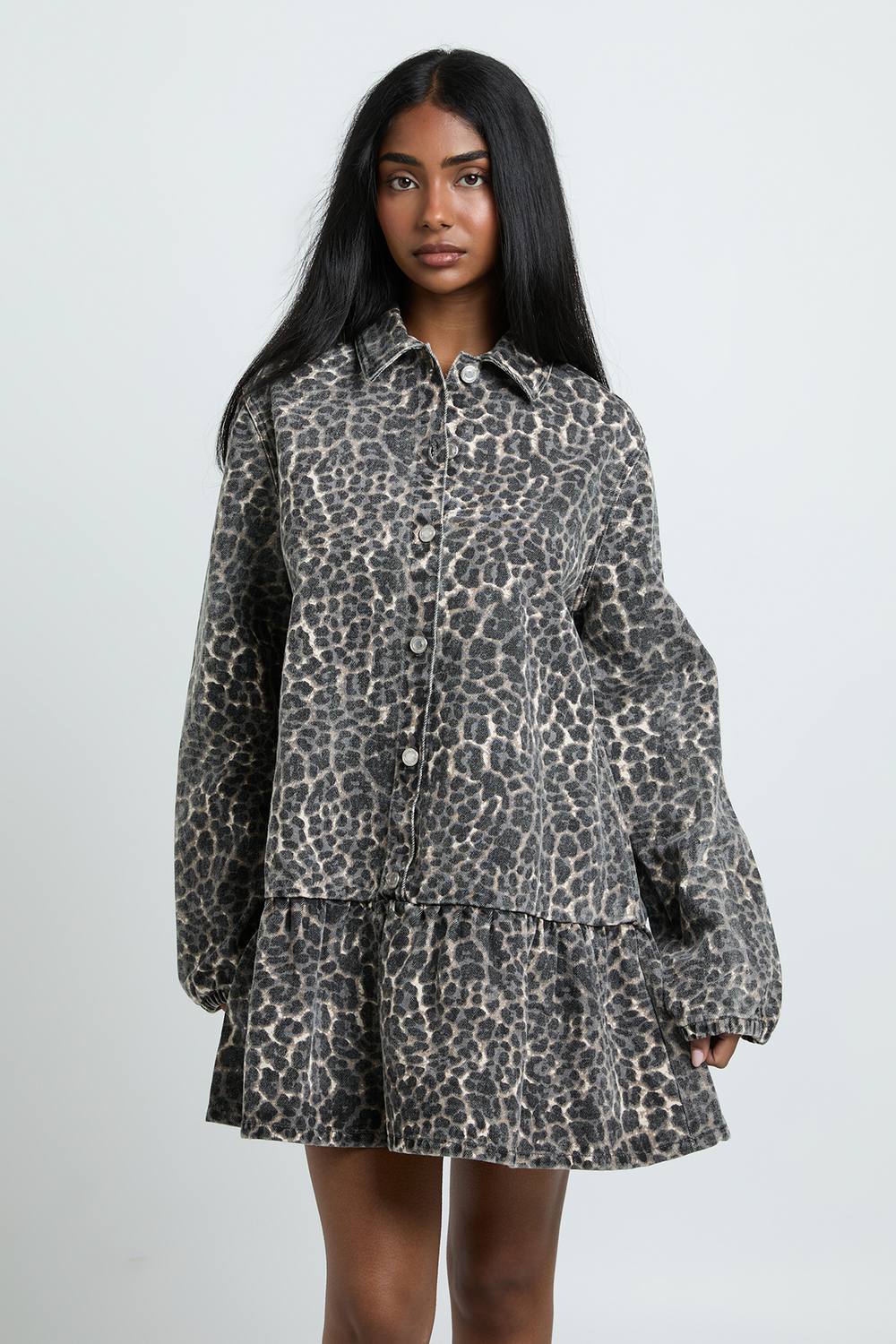 boohoo Women's Dropped Hem Denim Dress in Leopard by boohoo