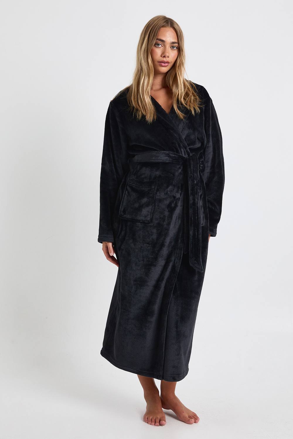 boohoo Women's Fleece Hooded Long Dressing Gown in Black by boohoo