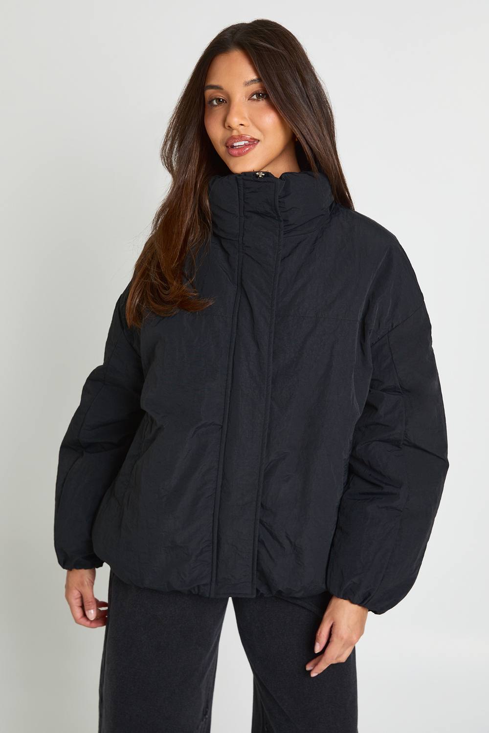 boohoo Women's Funnel Neck Oversized Puffer Jacket in Black by boohoo
