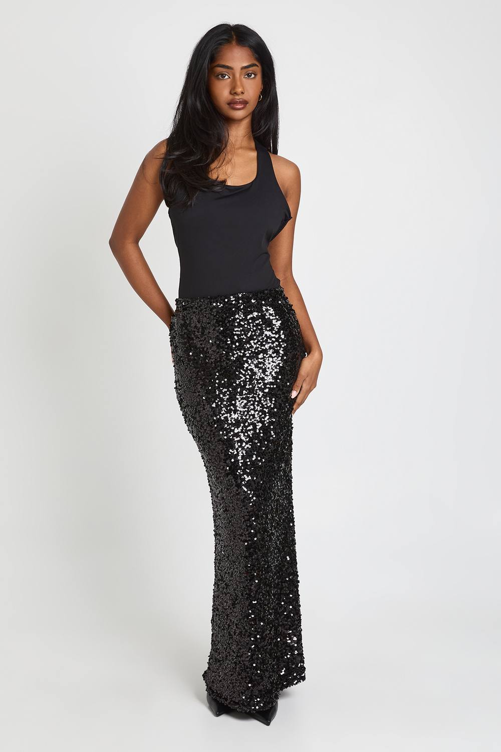 boohoo Women's Heavy Sequin Maxi Skirt in Black by boohoo