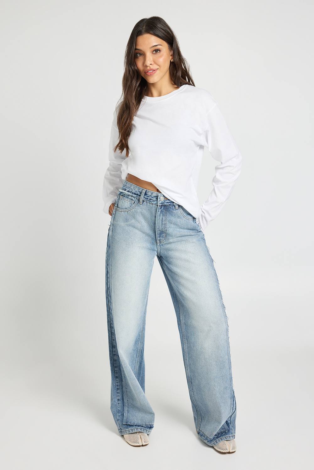 boohoo Women's High Waist Fringe Seam Wide Leg Jean in Vintage Bleach by boohoo
