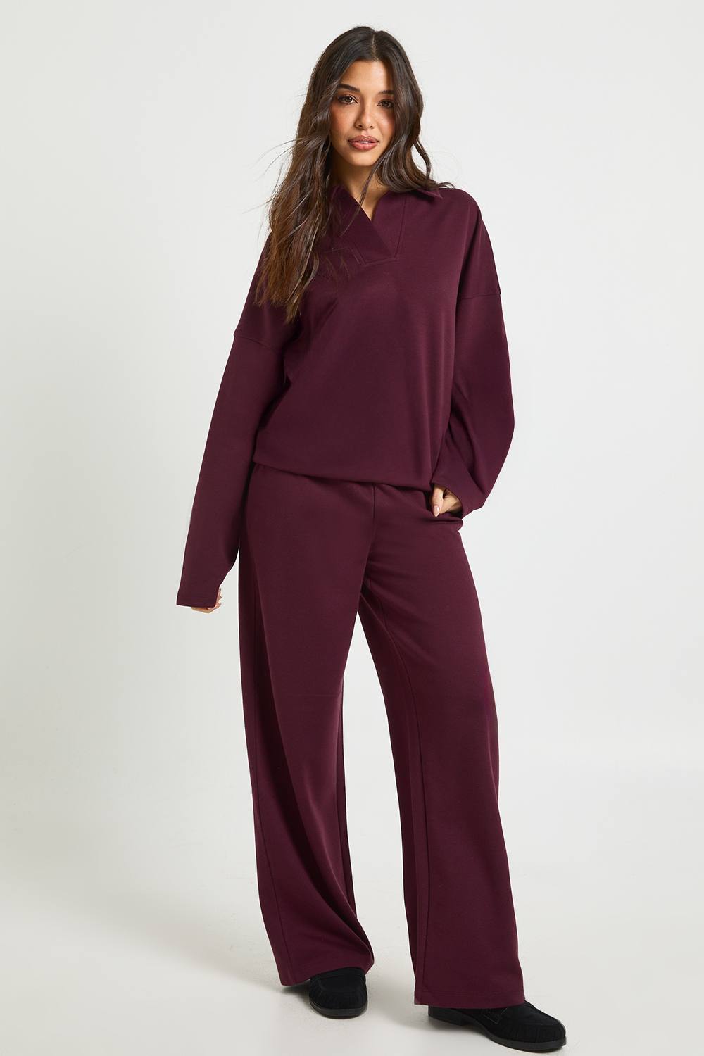 boohoo Women's Interlock Straight Leg Jogger Pants in Burgundy by boohoo