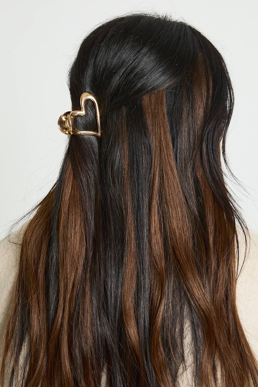 boohoo Women's Love Heart Metal Claw Clip in Gold by boohoo