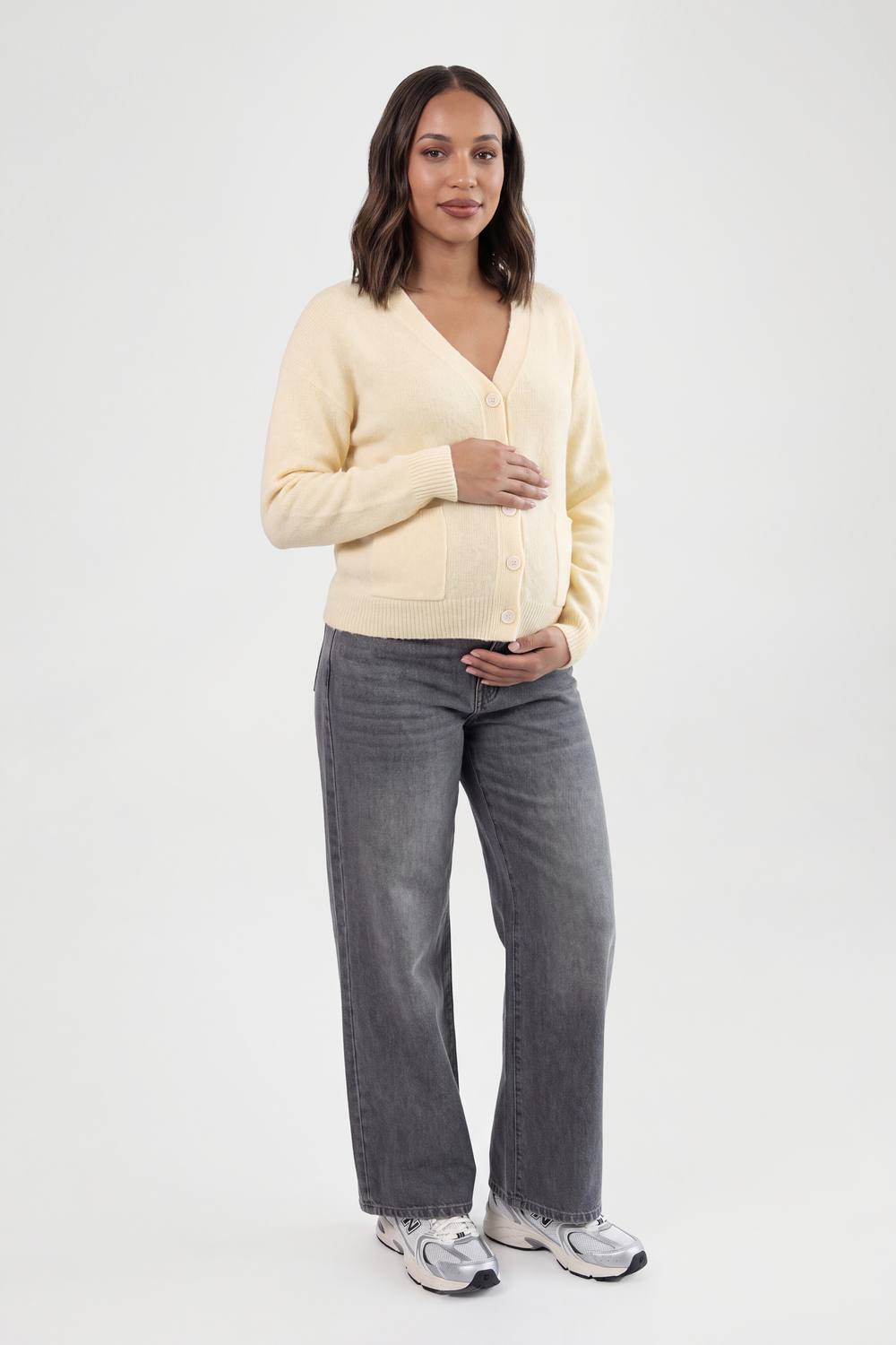 boohoo Women's Maternity Soft Knit Pocket Detail V Neck Cardigan in Cream by boohoo