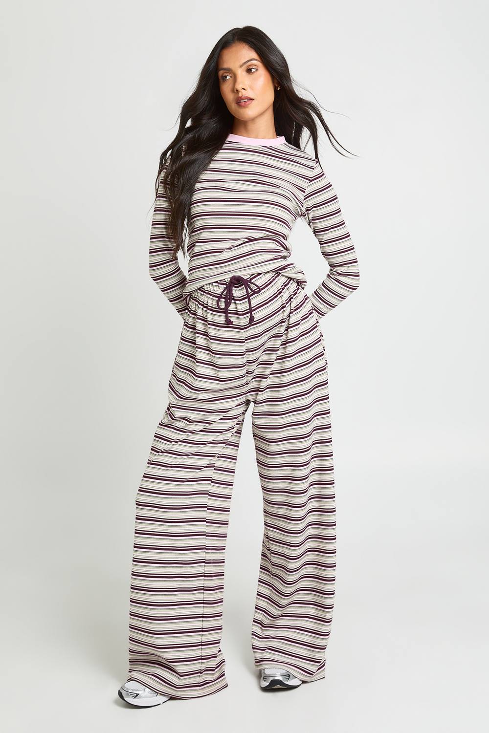 boohoo Women's Maternity Stripe Rib Straight Leg Trouser in Pink by boohoo