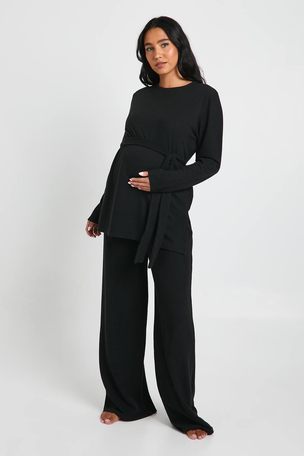 boohoo Women's Maternity Tie Waist Detail Crew Neck Lounge Set in Black by boohoo