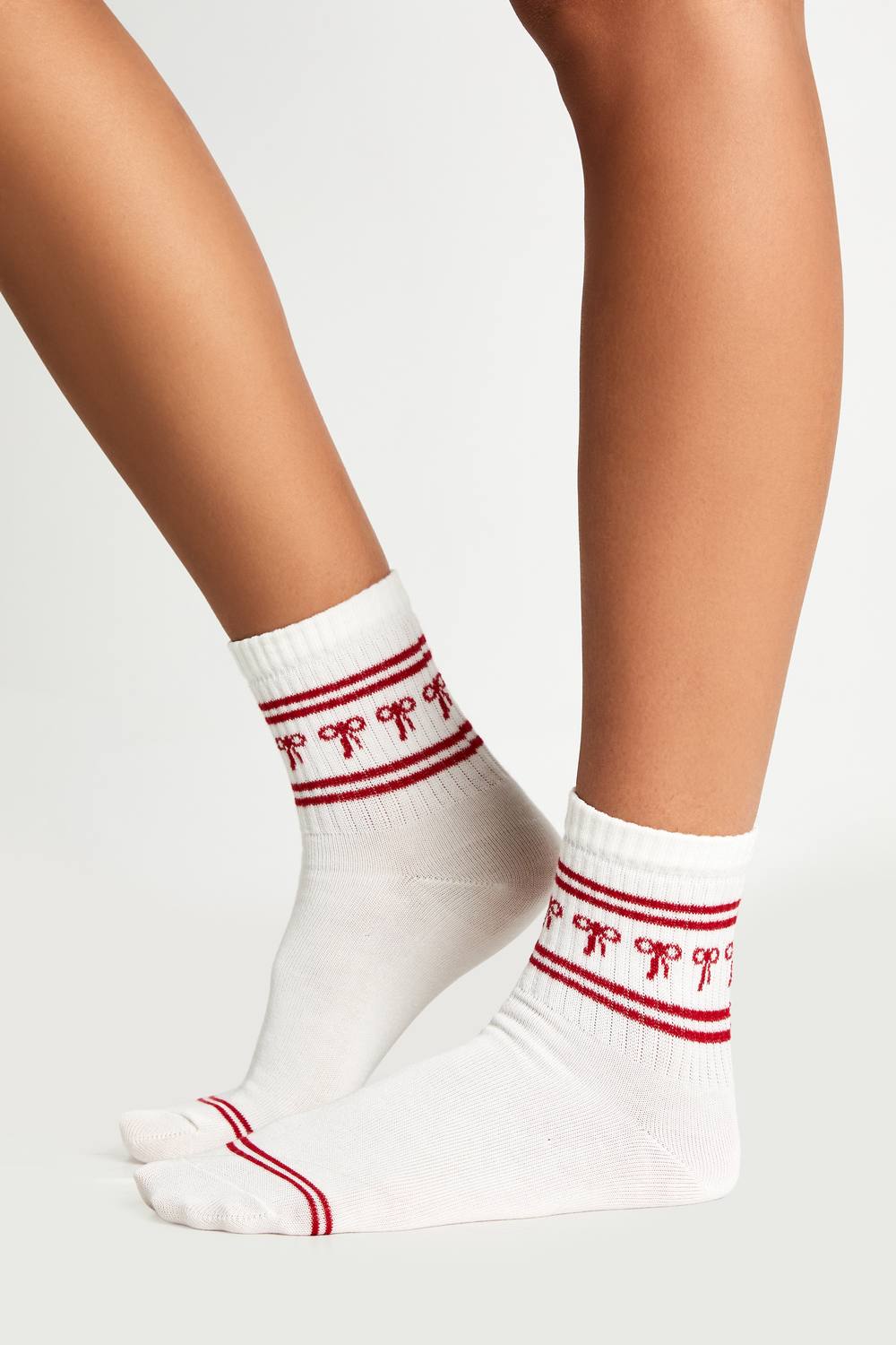 boohoo Women's Novelty Bow Detail Socks in White by boohoo