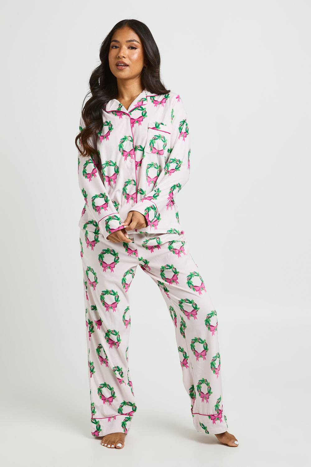 boohoo Women's Petite Super Soft Wreath Print Long Sleeve Shirt & Trousers Pyjama Set in Light Pink by boohoo