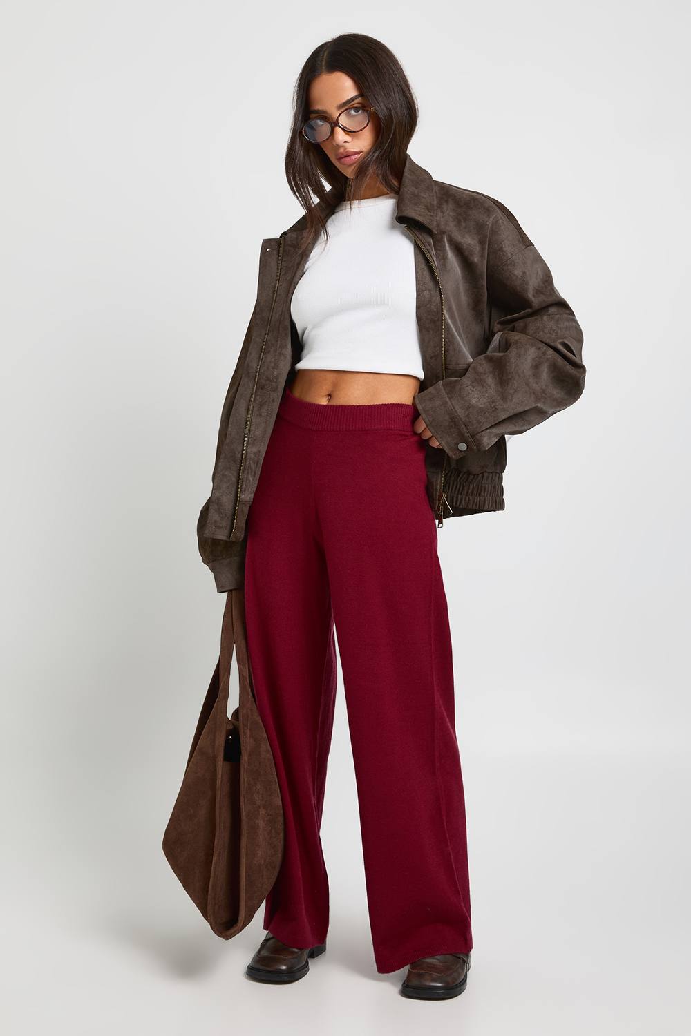 boohoo Women's Petite Wide Leg Rib Knit Trouser in Burgundy by boohoo