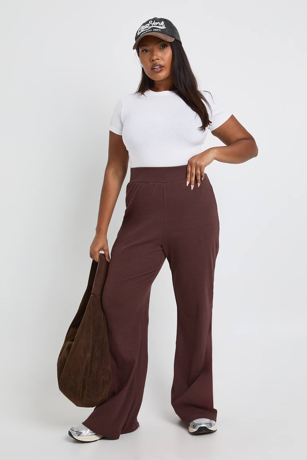 boohoo Women's Plus Basic Rib Flared Legging Pants in Chocolate by boohoo