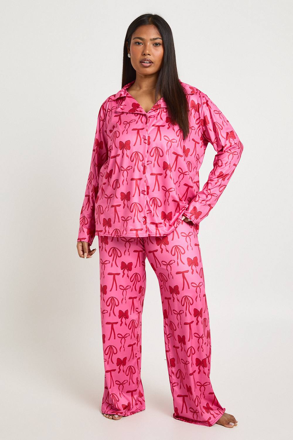 boohoo Women's Plus Bow Print Long Sleeve & Trouser Pj Set in Pink by boohoo