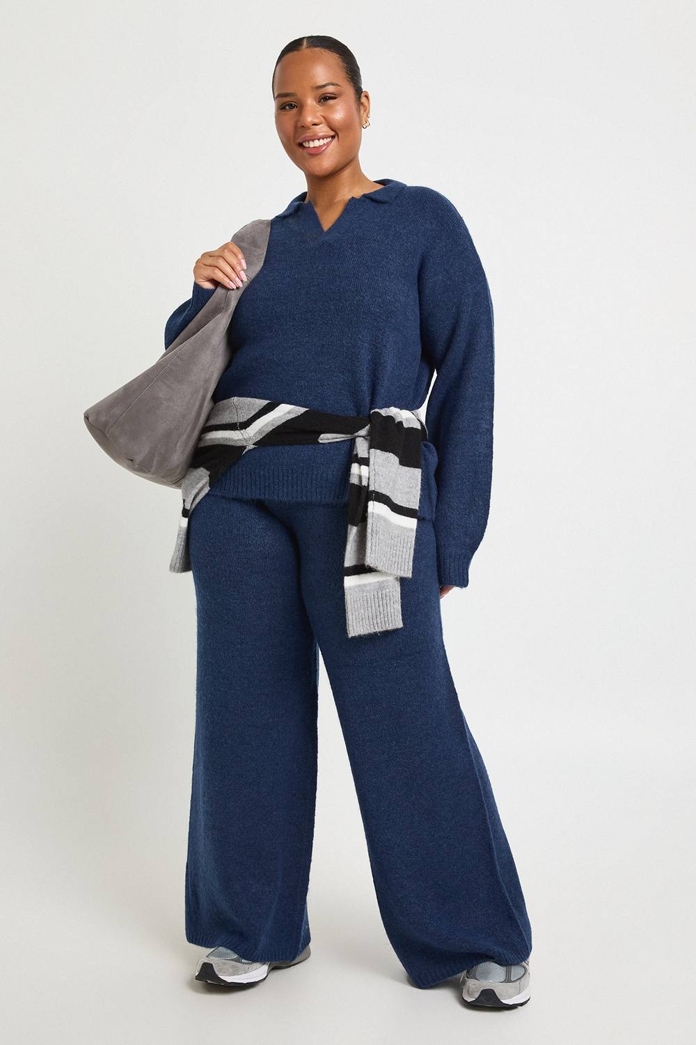 boohoo Women's Plus Collar Knitted Lounge Set Trouser in Navy by boohoo