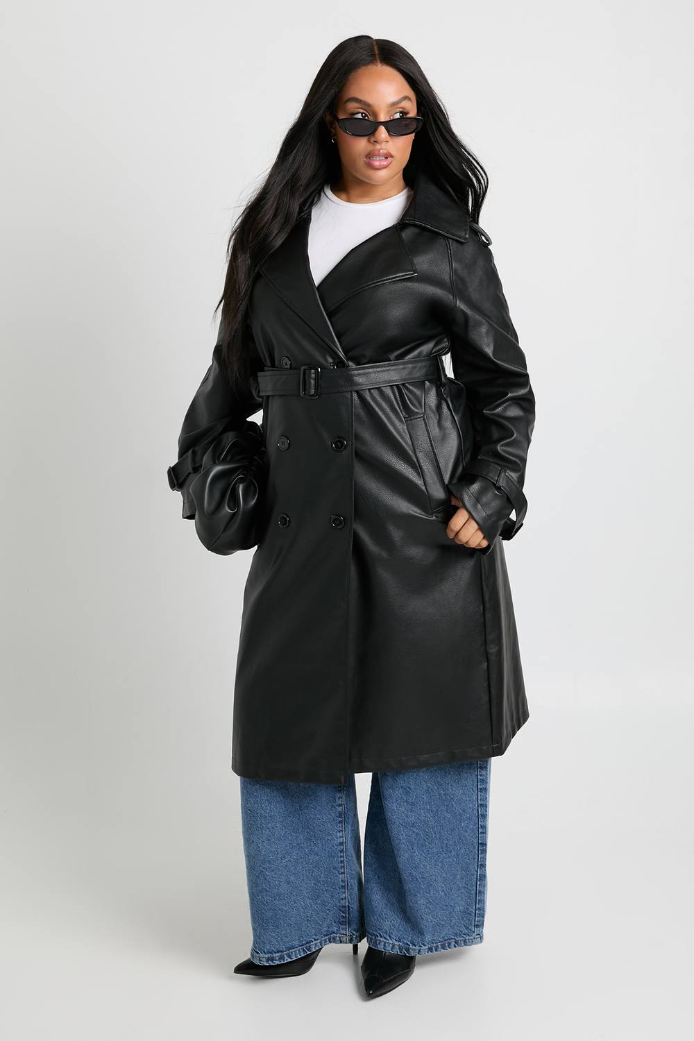 boohoo Women's Plus Double Breasted Trench Coat in Black by boohoo