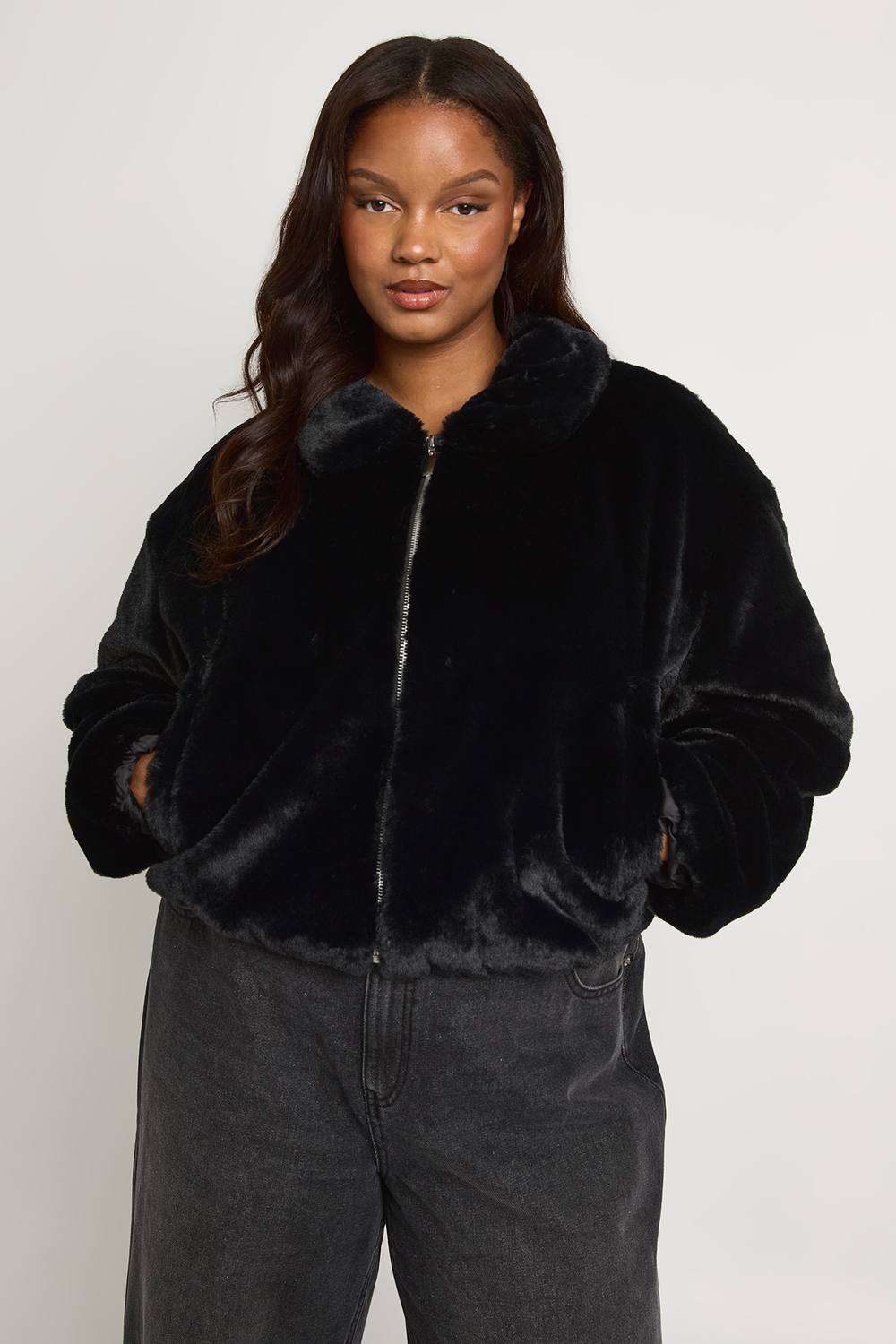 boohoo Women's Plus Faux Fur Jacket in Black by boohoo