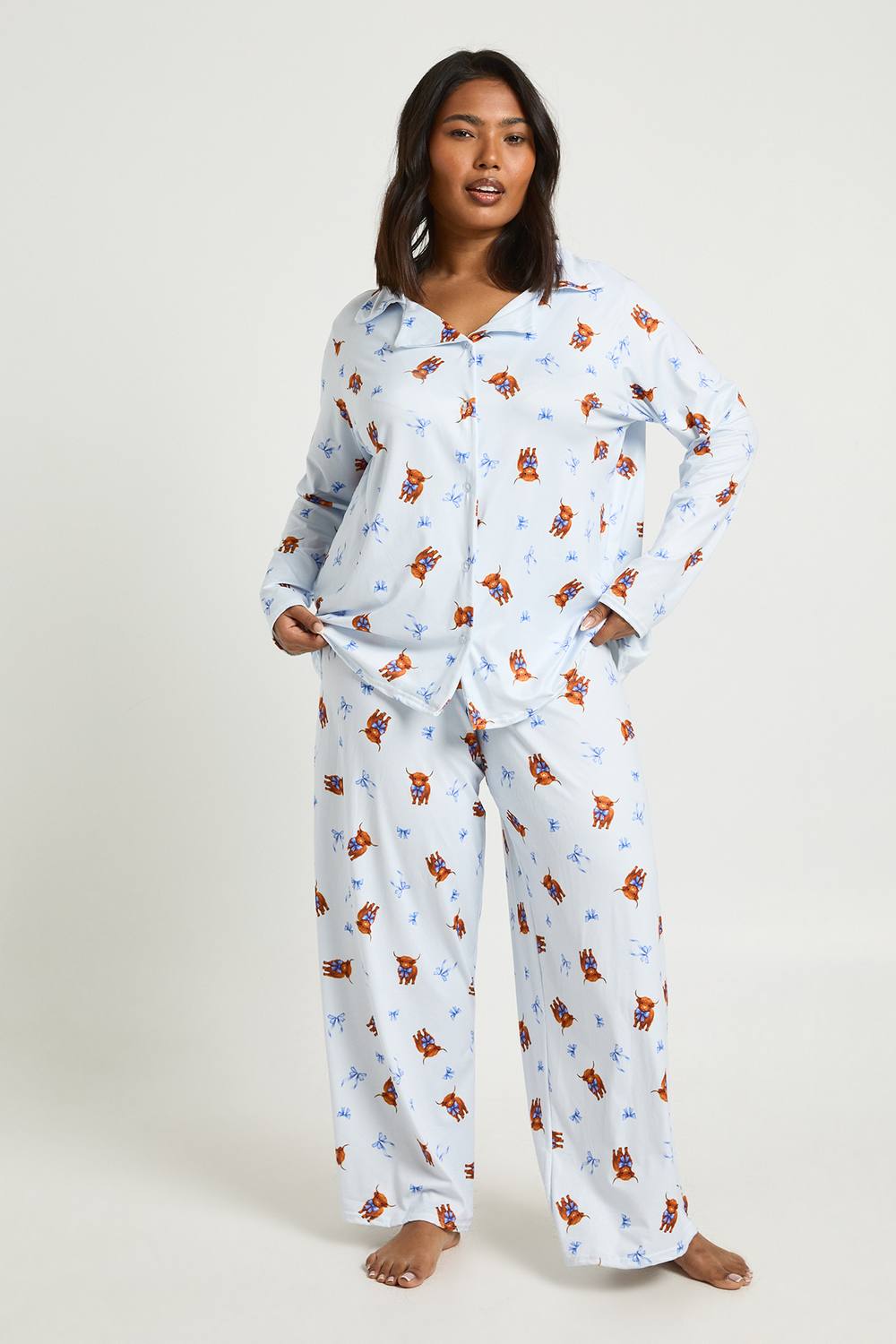 boohoo Women's Plus Highland Cow Print Long Sleeve Shirt & Trousers Pyjama Set in Blue by boohoo
