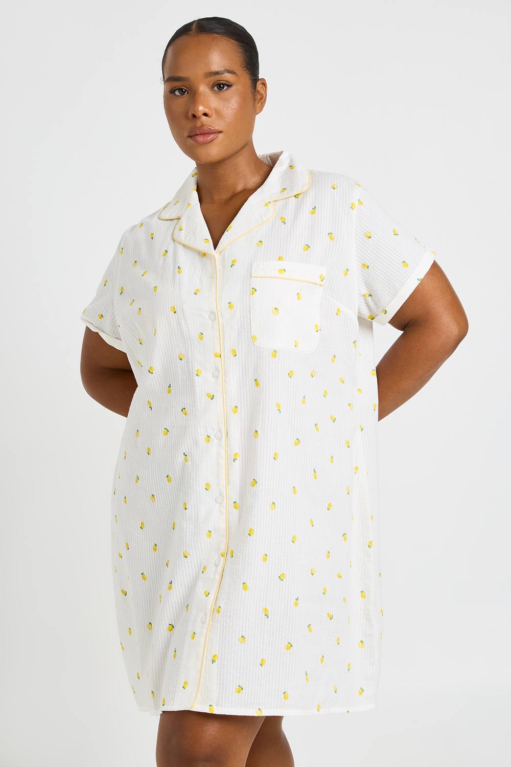 boohoo Women's Plus Lemon Waffle Print Nightie in White by boohoo