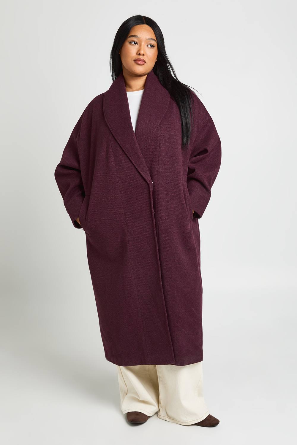 boohoo Women's Plus Longline Collared Wool Look Coat in Burgundy by boohoo