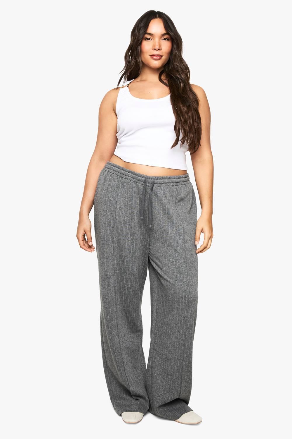 boohoo Women's Plus Pinstripe Pintuck Drawstring Wide Leg Trouser in Grey by boohoo