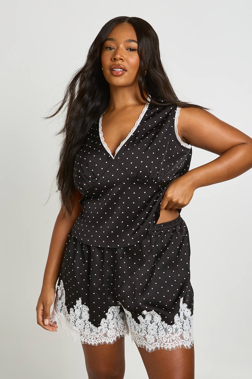 boohoo Women's Plus Polka Dot Contrast Lace Short in Black by boohoo