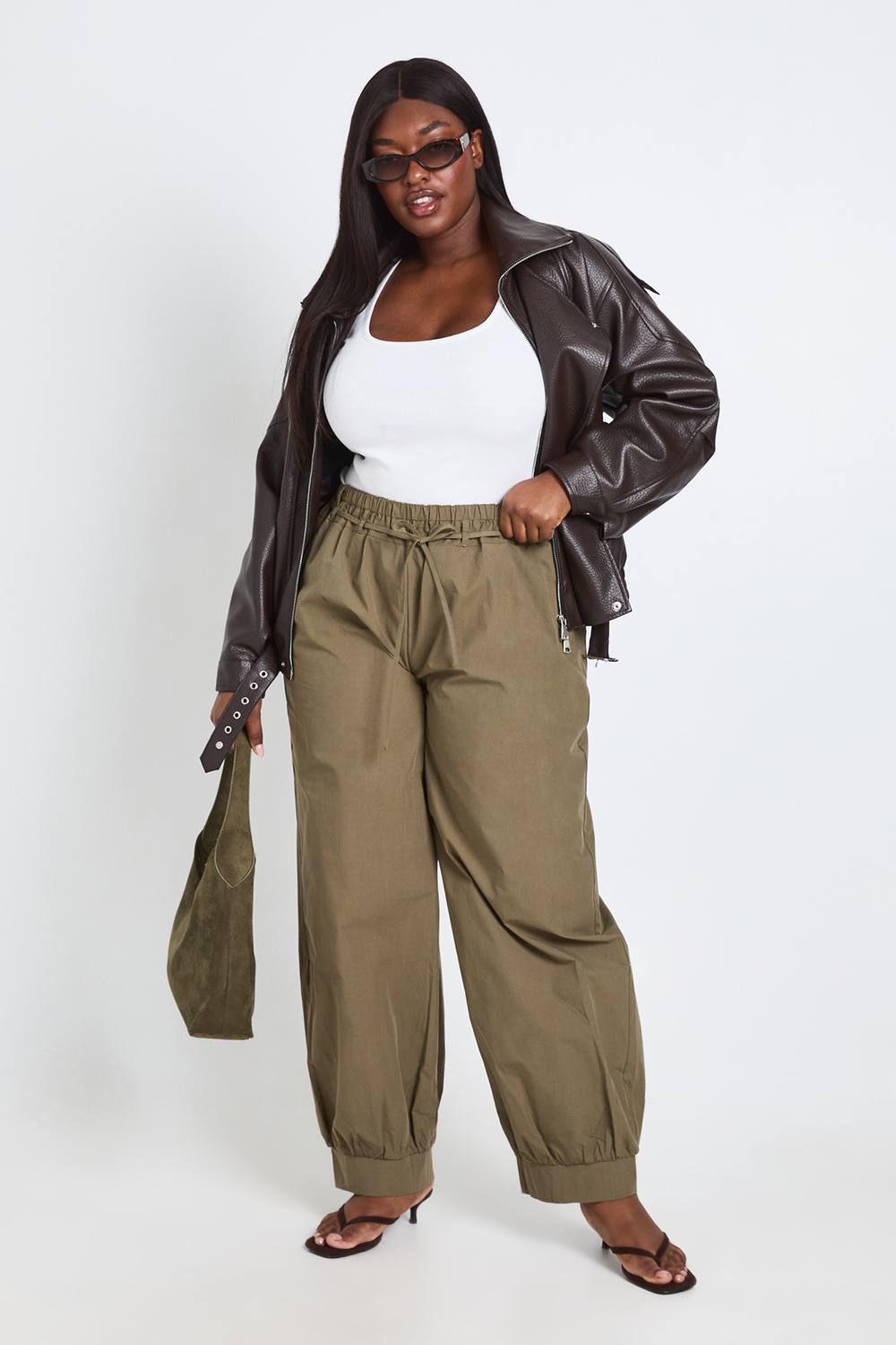 boohoo Women's Plus Relaxed Cargo Trouser in Khaki by boohoo