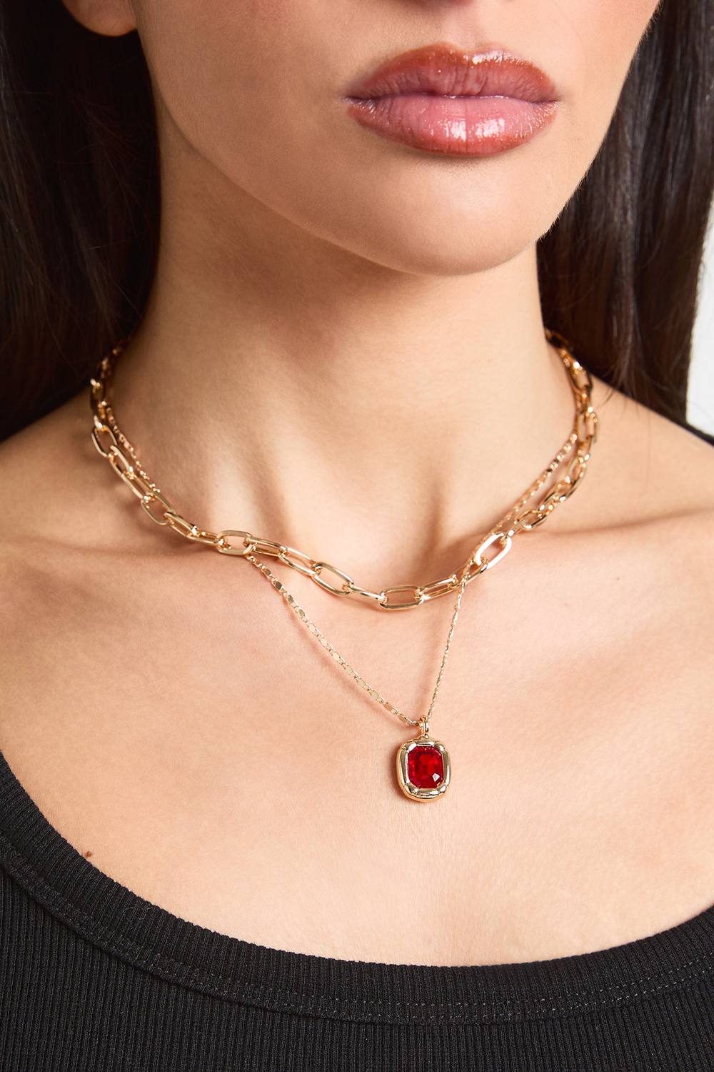 boohoo Women's Red Diamante Pendant Layered Necklace in Gold by boohoo