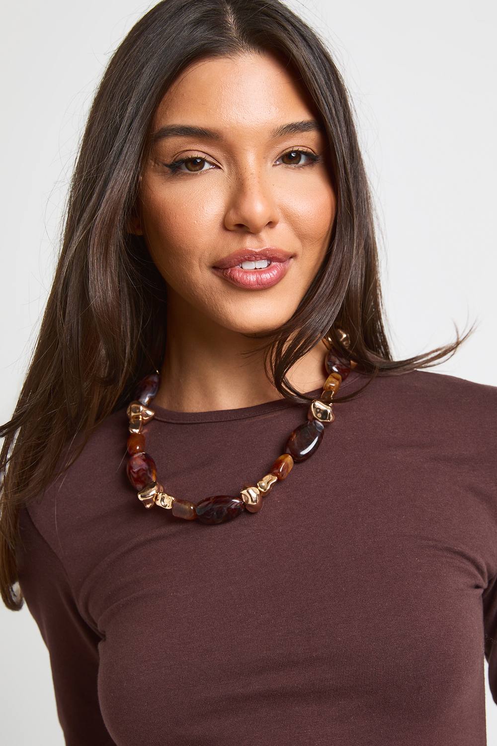 boohoo Women's Resin Beaded Necklace in Brown by boohoo