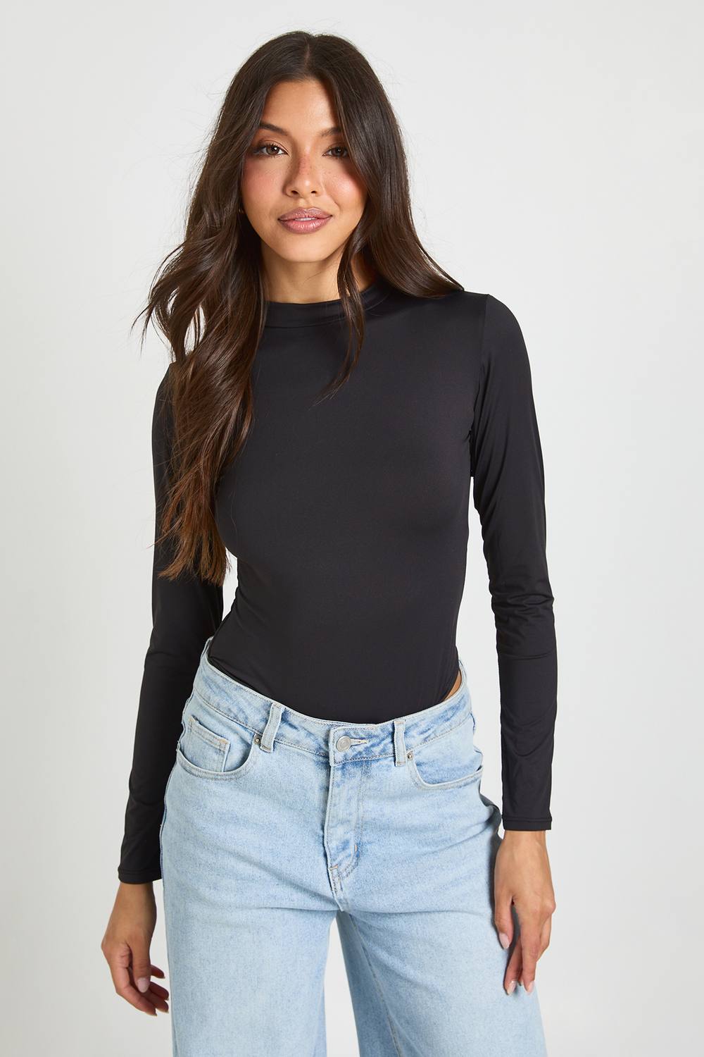 boohoo Women's Second Skin Crew Neck Long Sleeve Bodysuit in Black by boohoo
