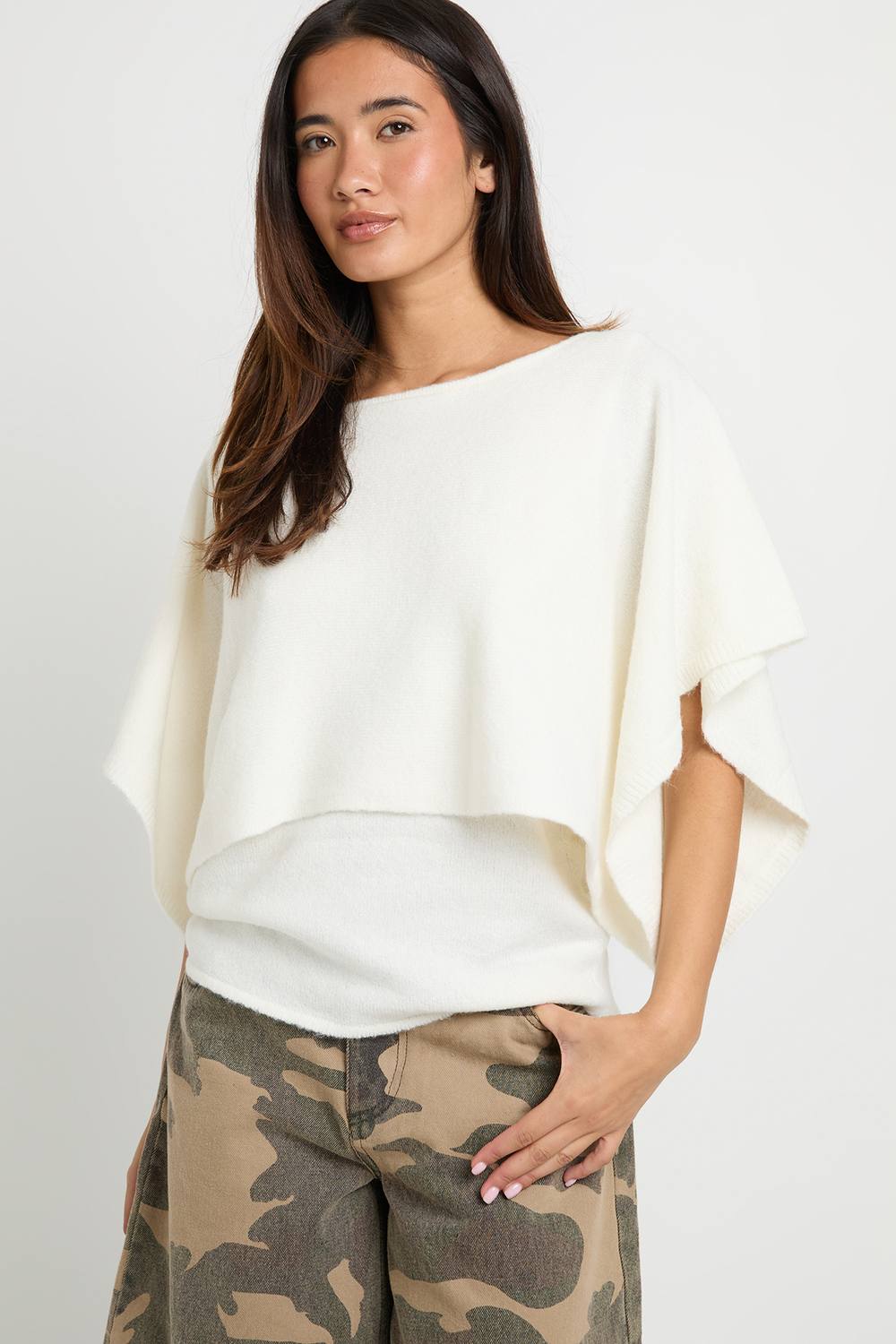 boohoo Women's Slash Neck Knitted Cape in Ecru by boohoo
