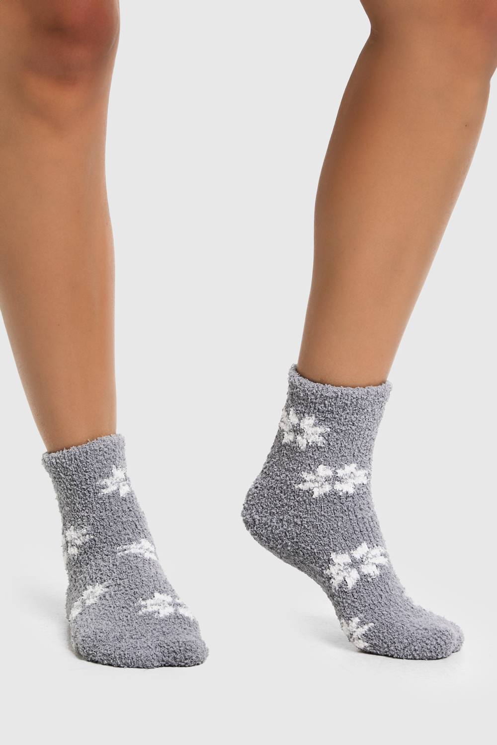 boohoo Women's Snowflake Print Fluffy Socks in Grey by boohoo