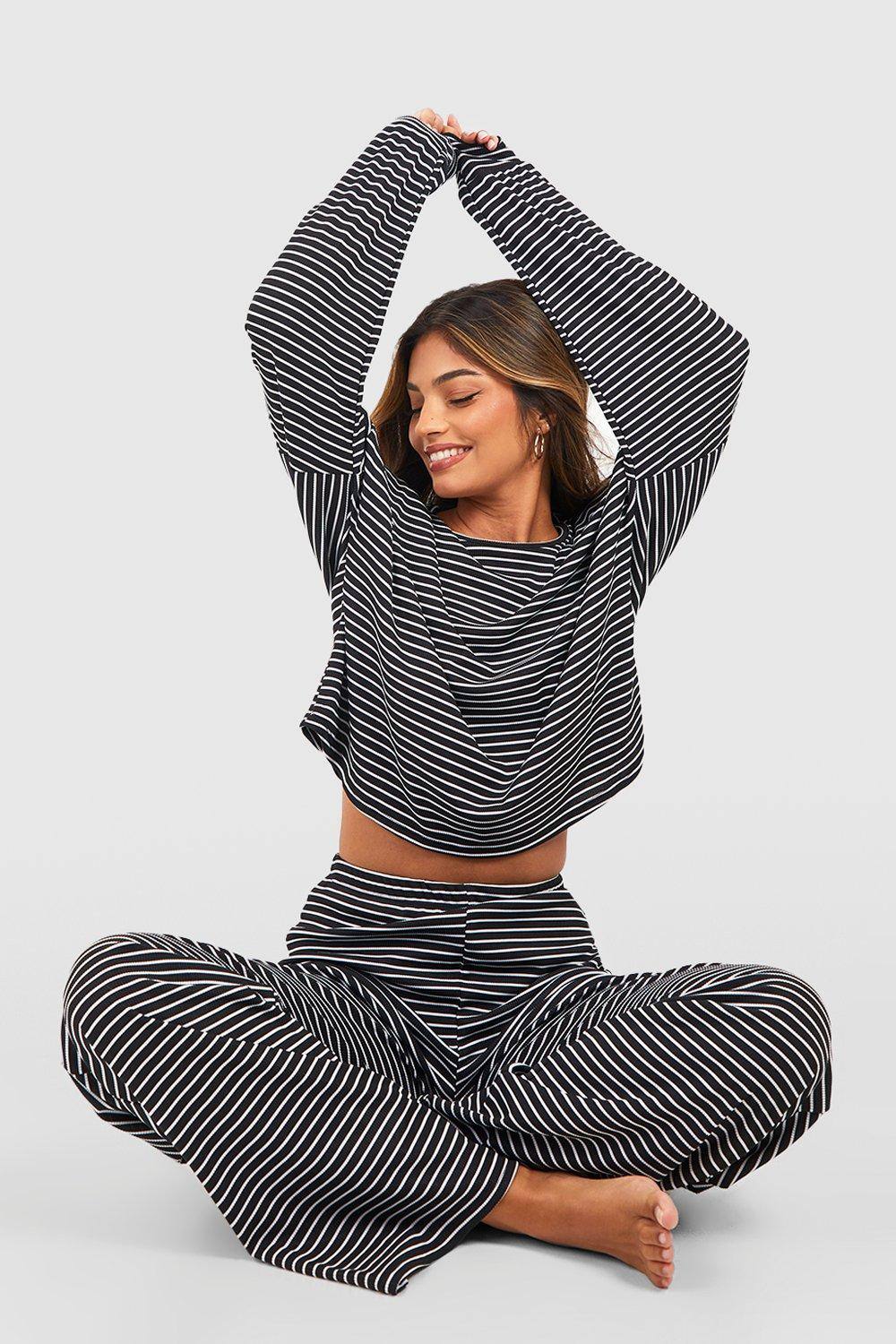 boohoo Women's Stripe Long Sleeve Top & Trousers Pyjama Set in Black by boohoo