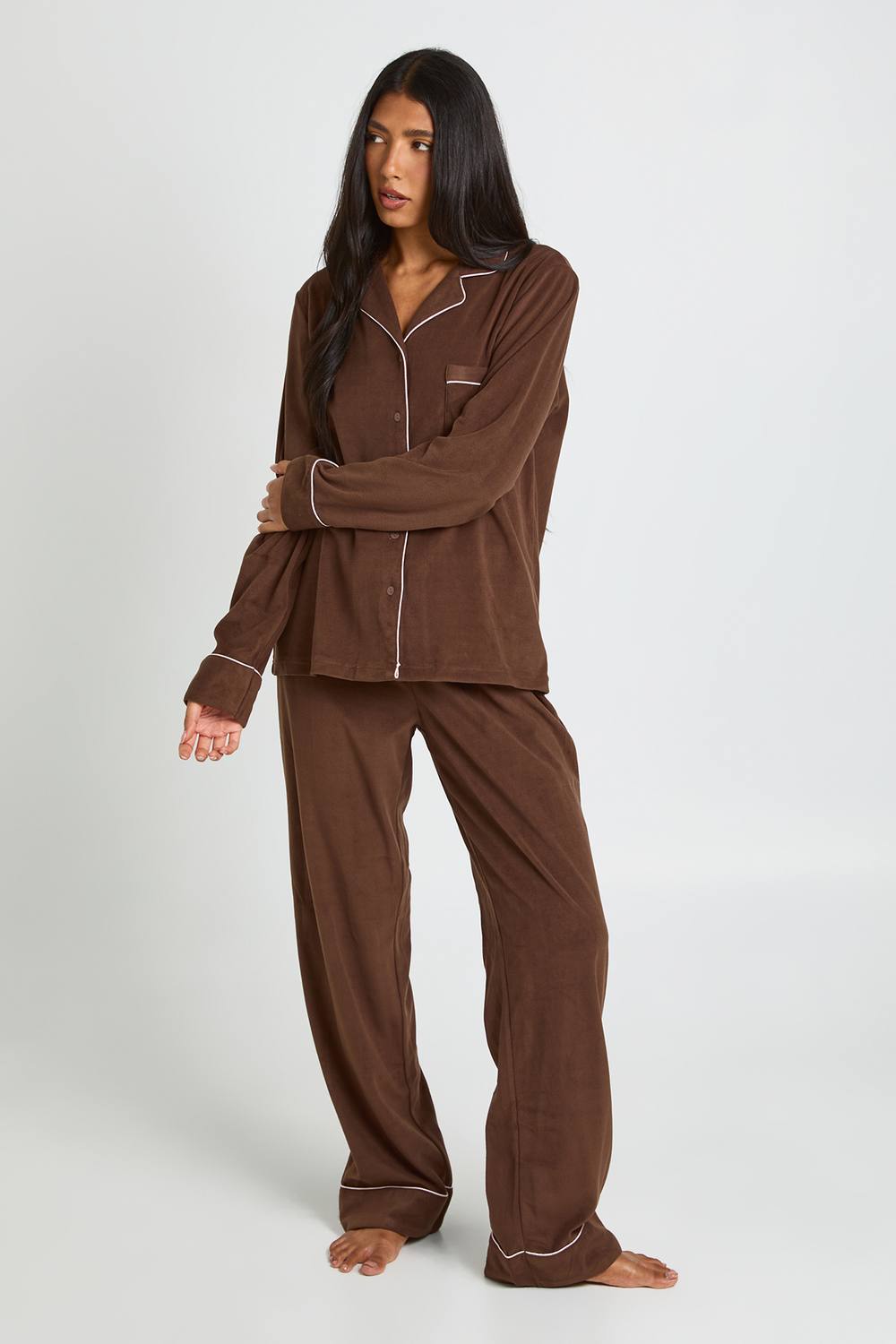 boohoo Women's Tall Baby Fleece Piping Detail Long Sleeve Shirt & Trousers Pyjama Set in Chocolate by boohoo