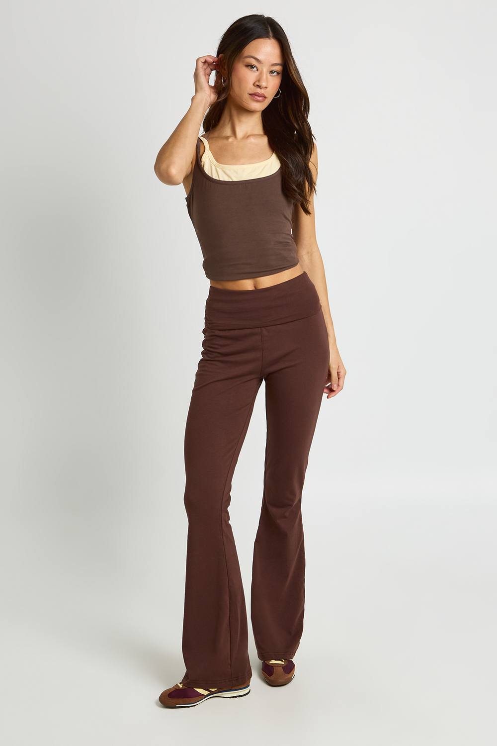 boohoo Women's Tall Cotton Jersey Folded Waistband Yoga Flares Trouser in Chocolate by boohoo