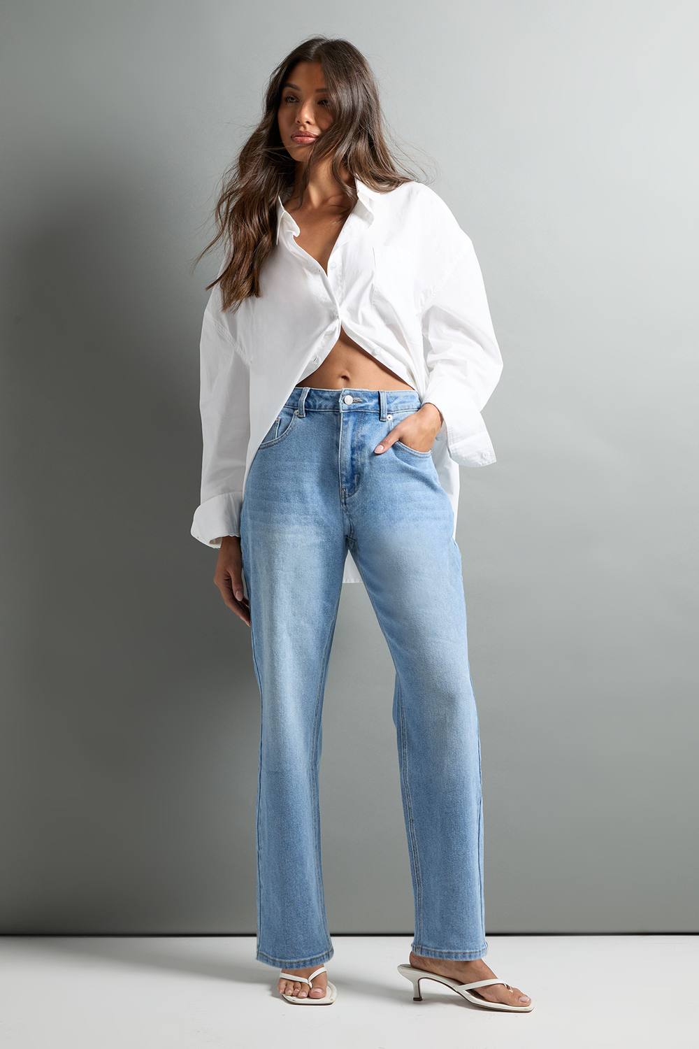 boohoo Women's The High Waist Mom Jean in Mid Blue by boohoo