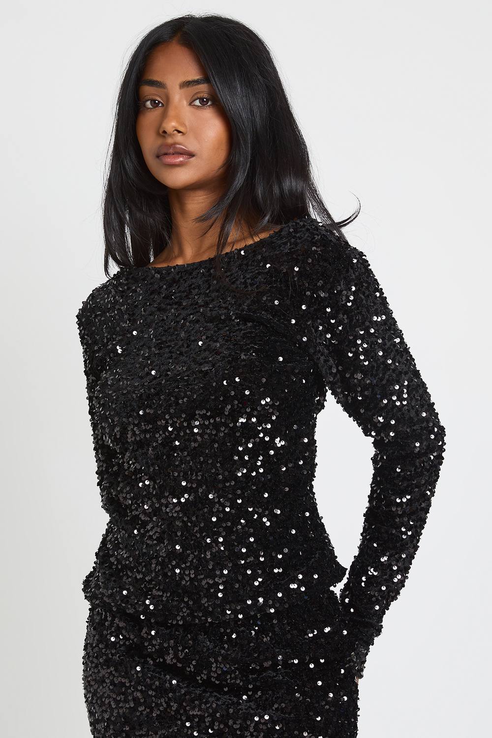 boohoo Women's Velvet Sequin Long Sleeve Top in Black by boohoo