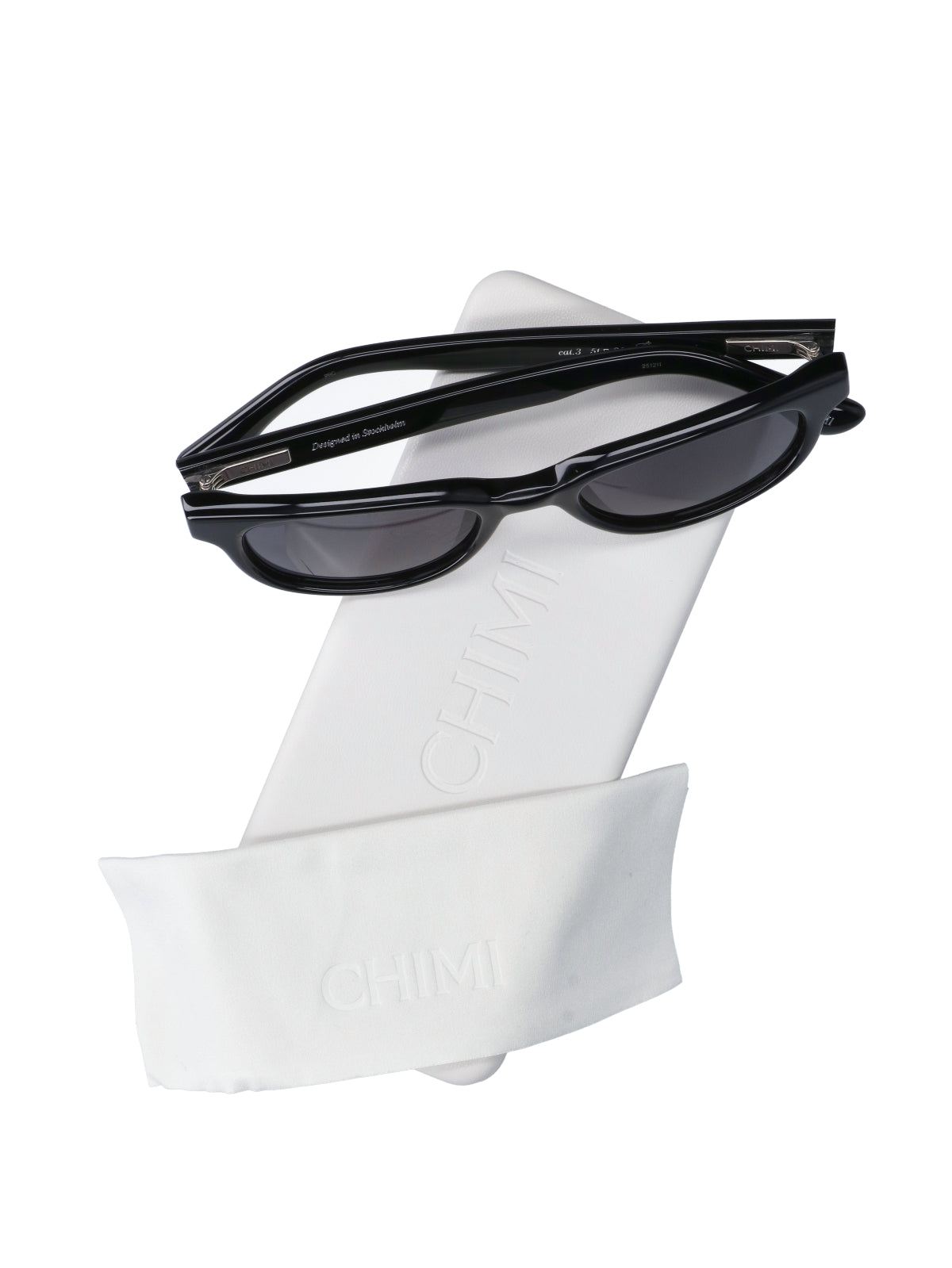 Chimi CHIMI140 Sunglasses — Black, view 3