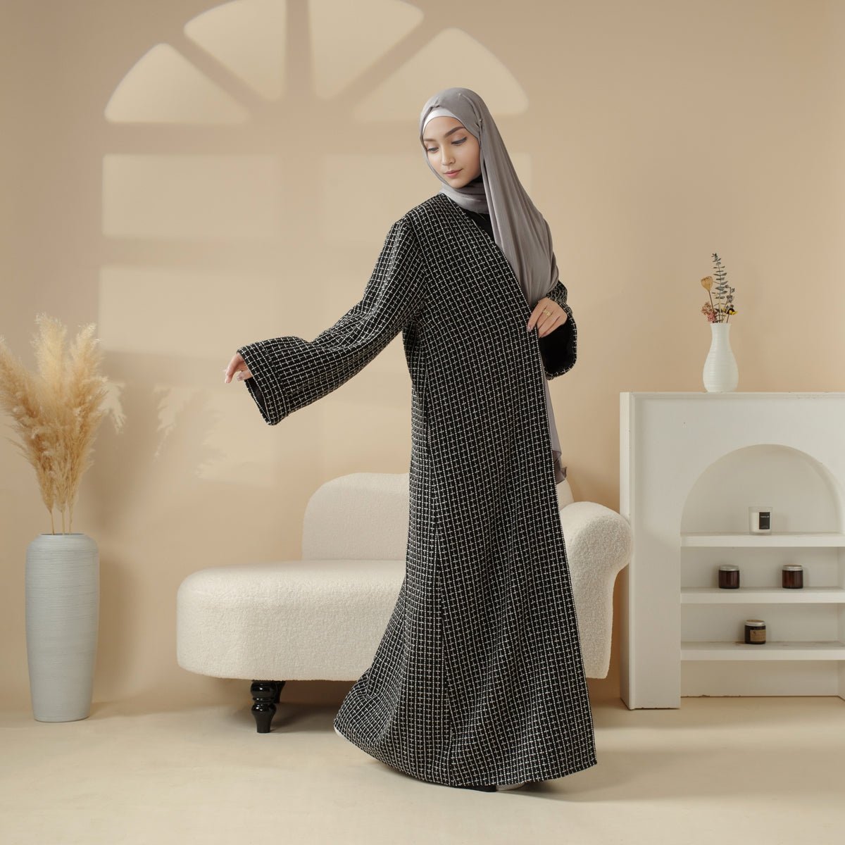 Classic Black White Cocoon Plaid Tweed Open Abaya Coat (MOA096), view 5