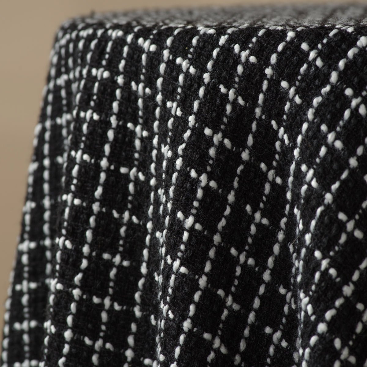 Classic Black White Cocoon Plaid Tweed Open Abaya Coat (MOA096), view 8