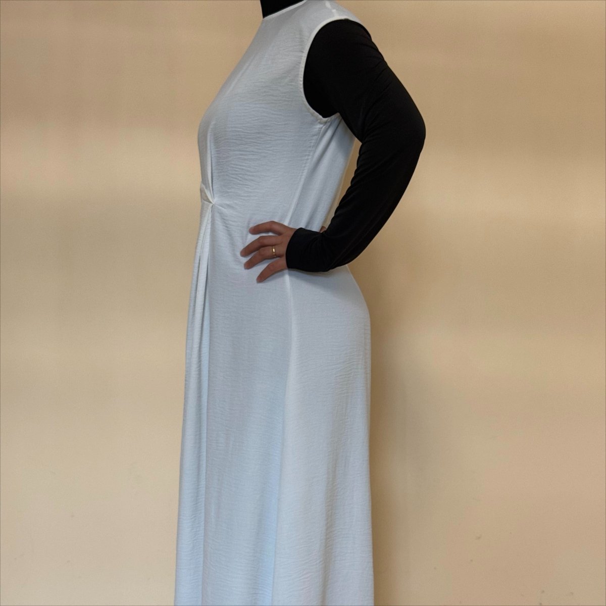 Crepe Sleeveless Maxi Dress with Waist Pleat & Back Zip(MS436), view 4