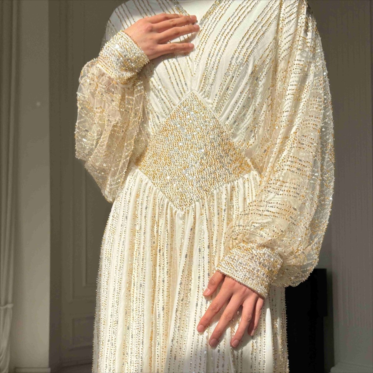 Crystal-Embellished Elegant Abaya with Defined Waist Silhouette (MA391), view 2