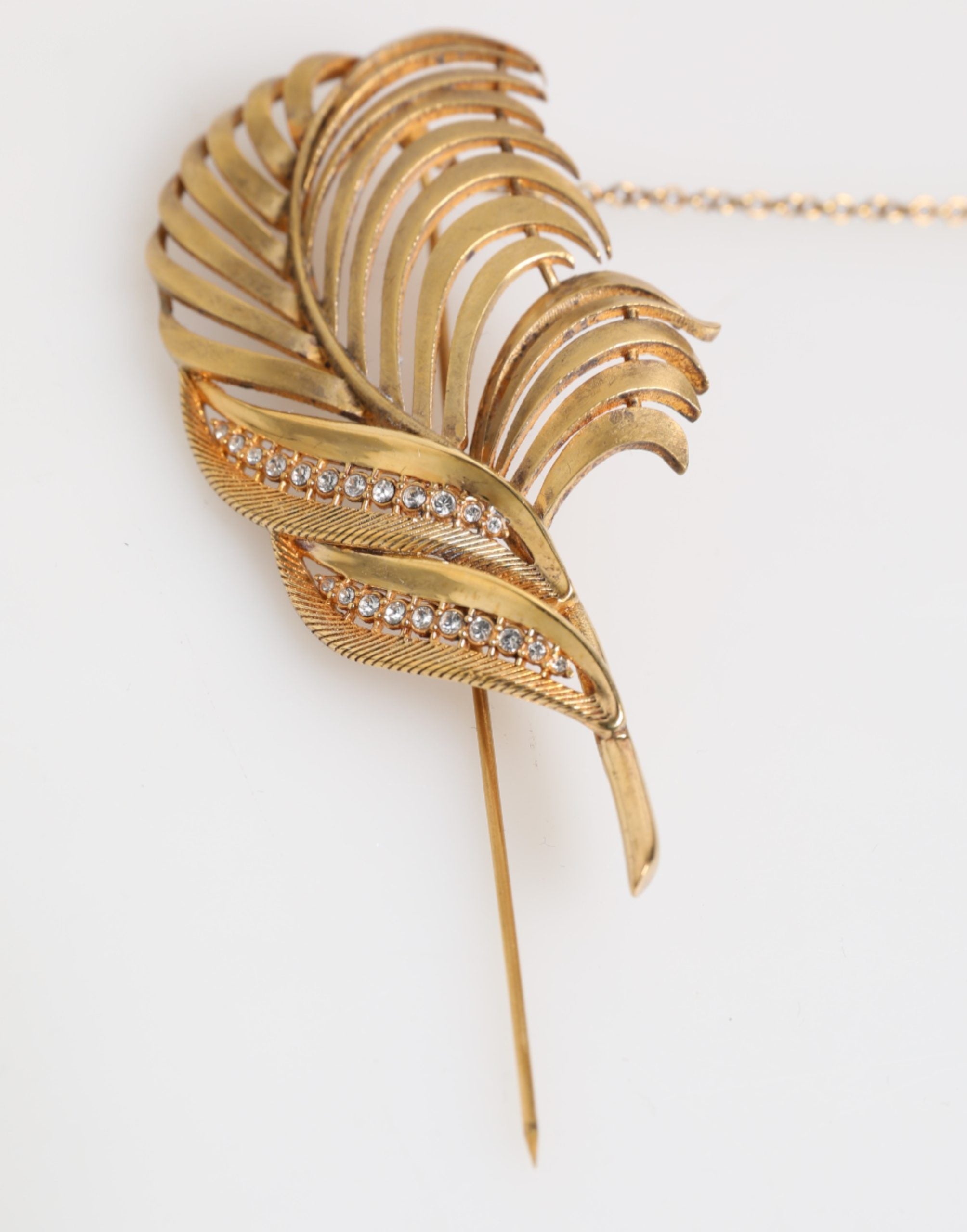 Dolce & Gabbana Leaf-Embellished Gold Lapel Pin — Gold, view 6