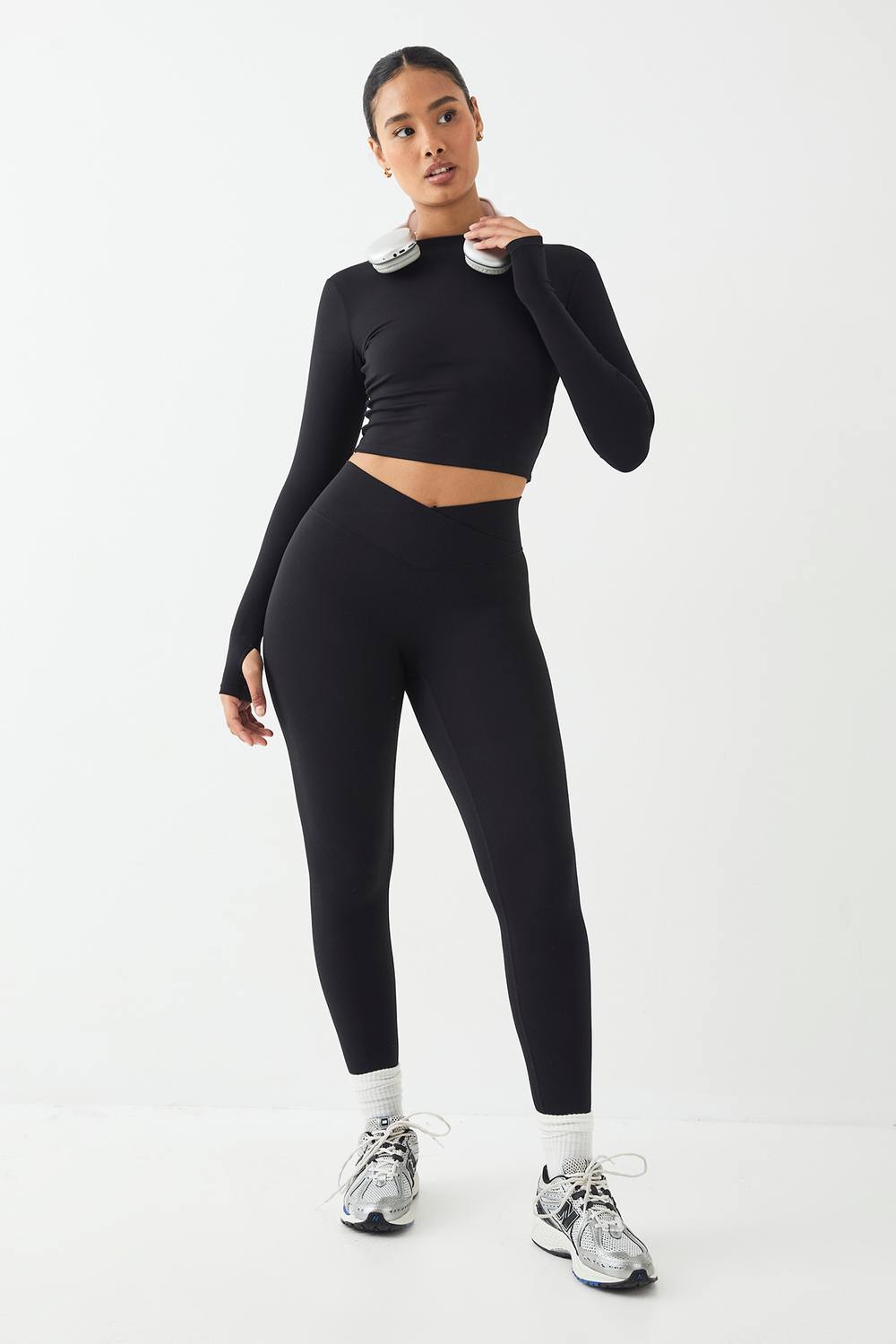 DSGN Studio Women's Highwaist Sculpt Wrap Waist Legging Pants in Black by boohoo