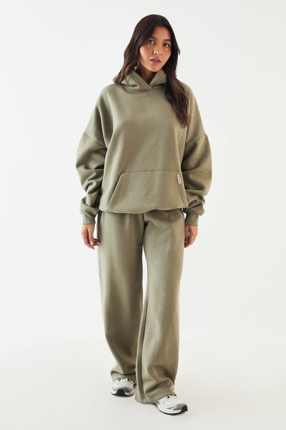 DSGN Studio Women's Straight Leg Jogger Pants in Khaki by boohoo