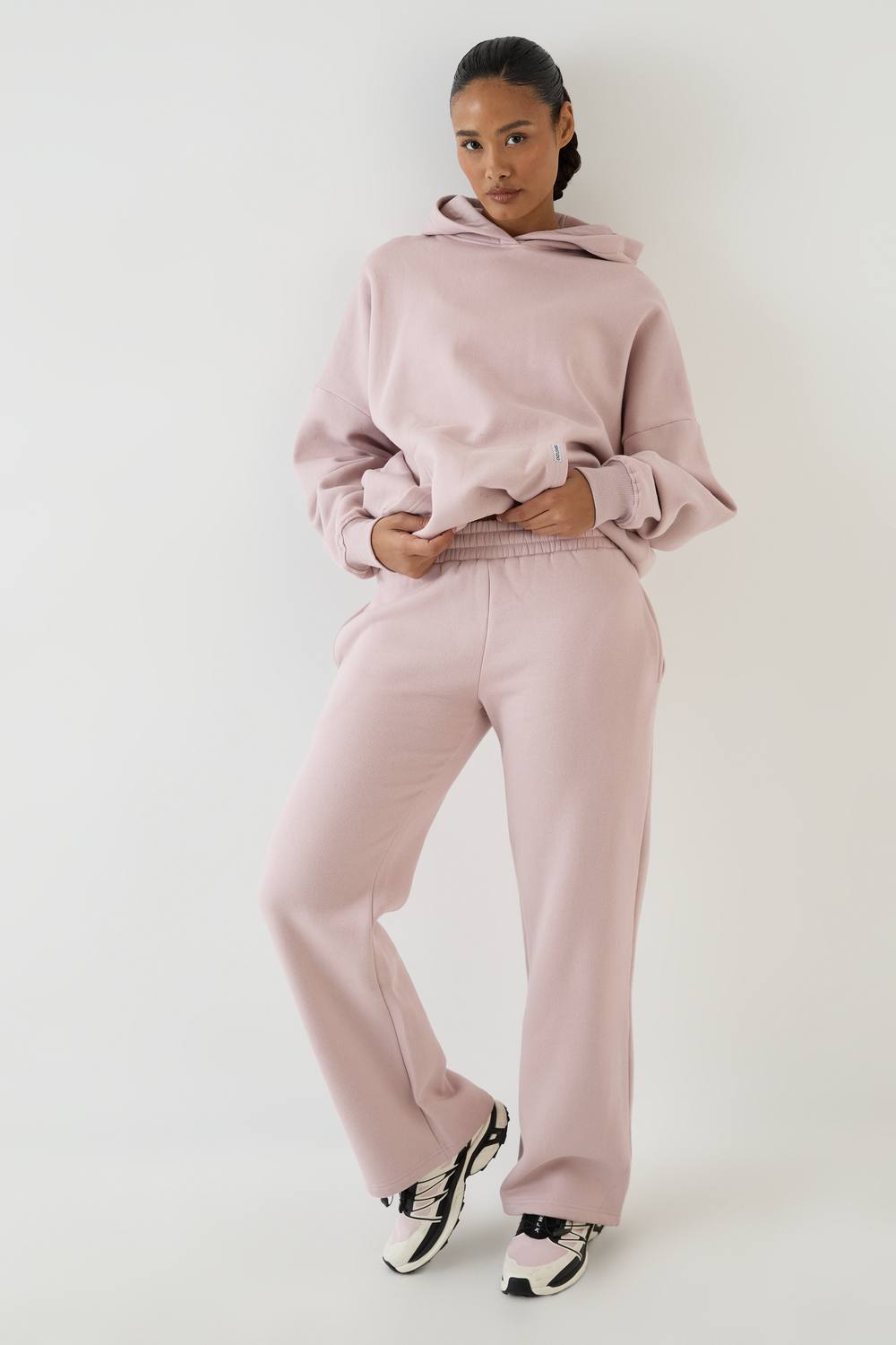 DSGN Studio Women's Straight Leg Jogger Pants in Dusty Pink by boohoo