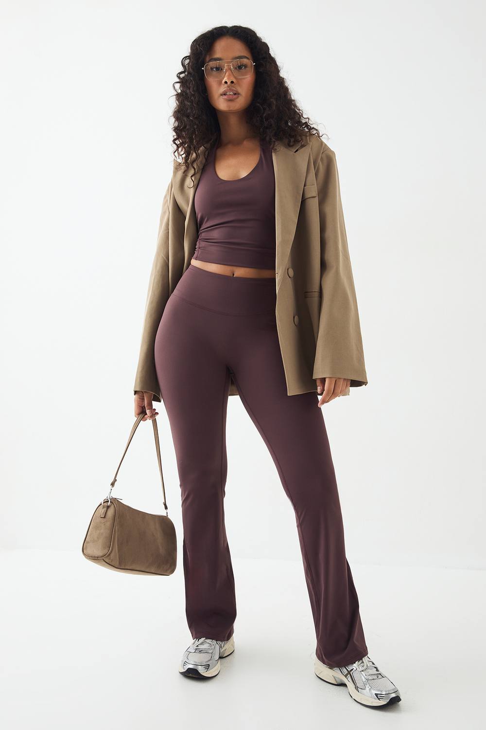 DSGN Studio Women's Tall High Waist Sculpt Yoga Flared Legging Pants in Chocolate by boohoo